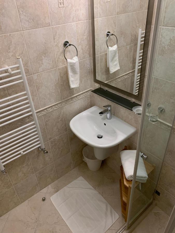 Magic Castle Sofia Hotel Екстериор снимка